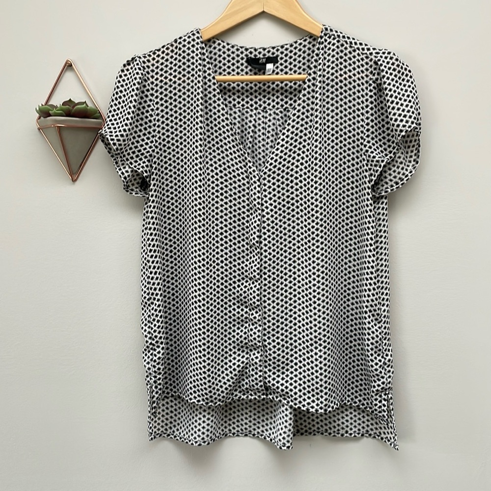 🌷5/$20🌷 H&M Blouse